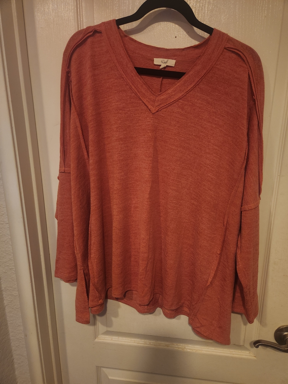 easel Rust V-Neck Slub Knit Pullover Sweatshirt
